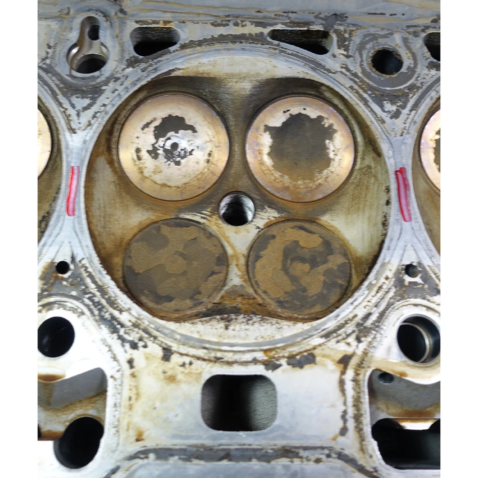 BMW E90 M3 S65 2008-2013 4,0 L V8 banco 2 culata izquierda 5-8 con válvulas OEM Foto 4 de 4