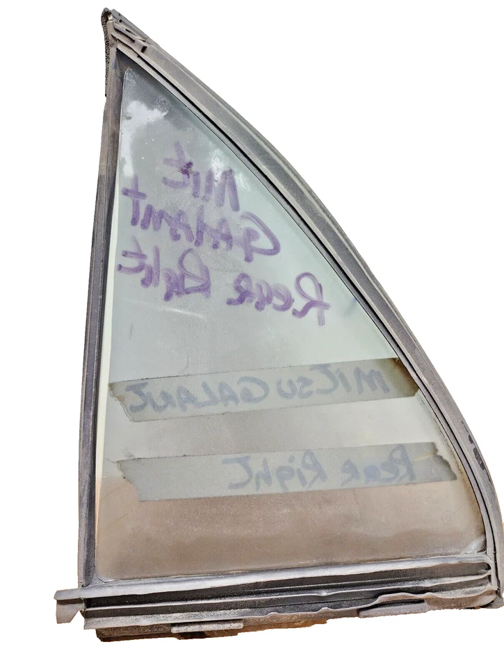 Vidrio de ventilación de puerta trasera derecha Mitsubishi Galant 1999-2003 OEM Foto 4 de 4