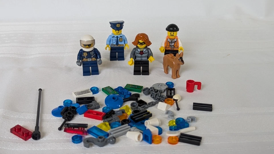 LEGO CITY 60139 MOBILE COMMAND CENTER 99% (26ia) - Image 3 of 4