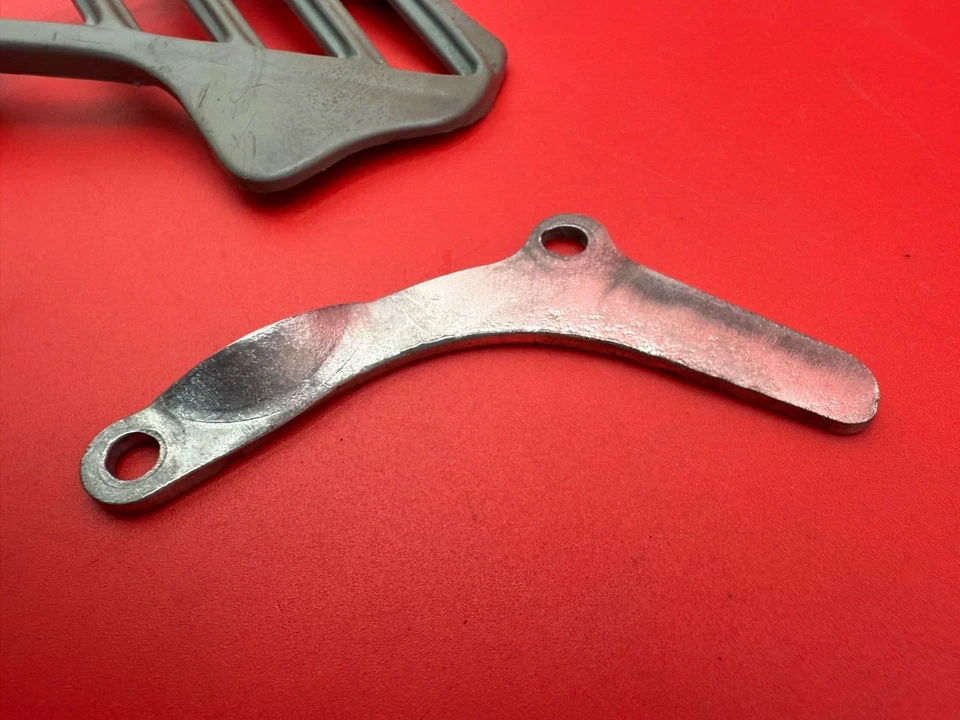 92-01 CR250R CR 250R 1995 lado izquierdo piñón cubierta estuche protector cadena protector Foto 2 de 4