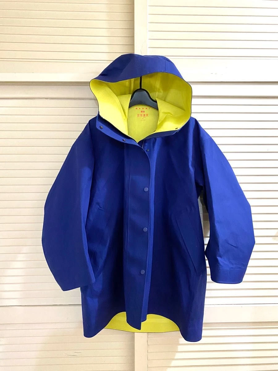 Uniqlo hotsell kids raincoat