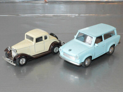  TRABI 601 + 32´Ford Coupe (Yatming/Deichmann Oldtimer) mit Rückziehmotor 