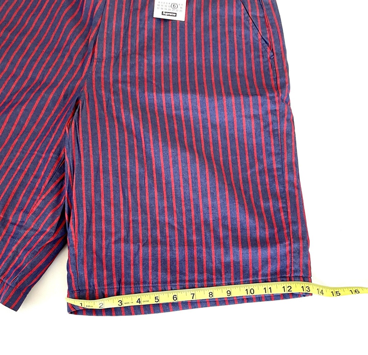 Supreme MM6 Maison Margiela Padded Shorts Navy Stripe Size Supreme MM6 Maison Margiela Padded Shorts Navy Stripe Size