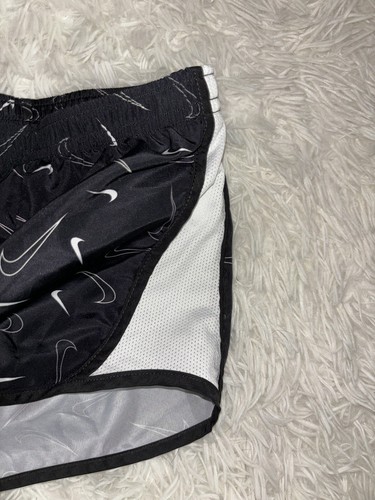 Nike Dri Fit Girls Sz. 6x Black & White Classic Logo Sport Shorts. Great Pair - Picture 3 of 7