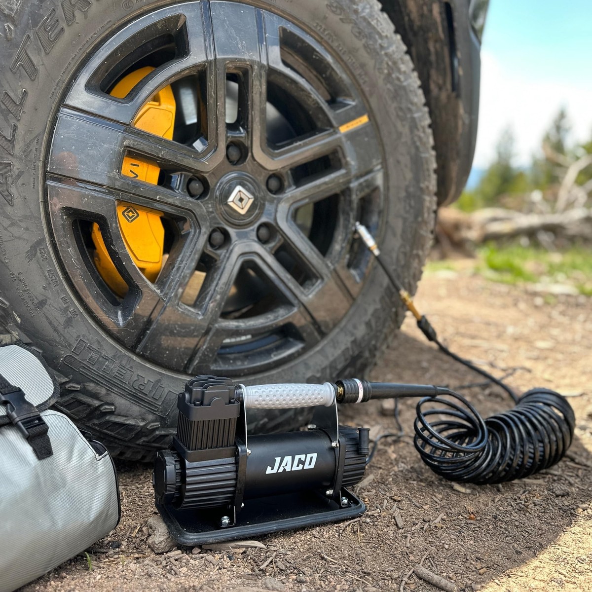 Heavy-duty Truck Tire Inflator With Gauge JACO TrailPro 12V Air