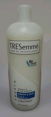 TRESemme 32 oz 5x Smoother Conditioner Smooth & Silky for Dry or Damaged Hair