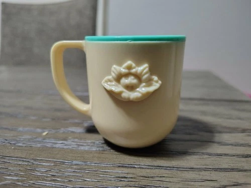 VINTAGE 1987 Cabbage Patch Kids Sippy Cup Mug For Talking Doll Handle Design