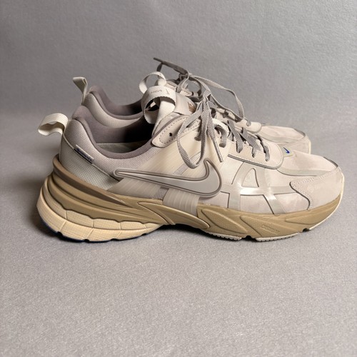 Nike V2K Run GORE-TEX Women's Size 10 Cream Tan Blue Waterproof Sneakers