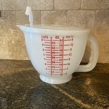 VTG  Tupperware Mix 8 Cup Measuring Bowl + Lid 500-2 Pouring Spout RED BLUE