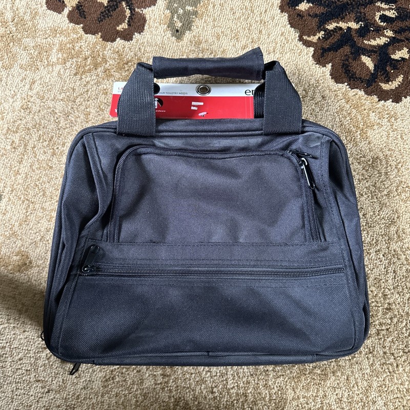 New Embark Black Large Travel  Toiletry Storage  Organizer Bag