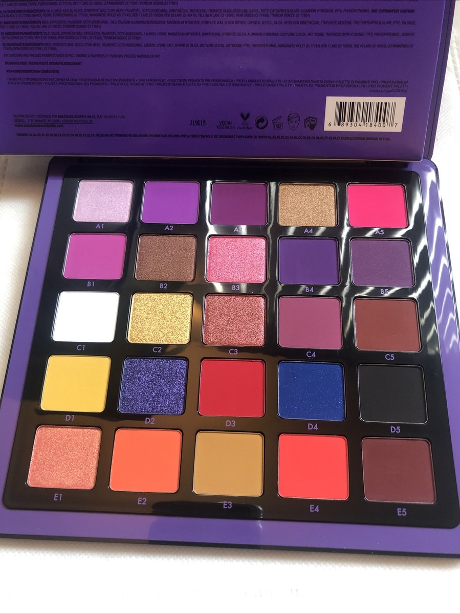 日本未入荷 ANASTASIA BEVERLY HILLS Norvina Pigment Palette Anastasia Beverly Hills Norvina Pro Pigment 25 Pan Eyeshadow