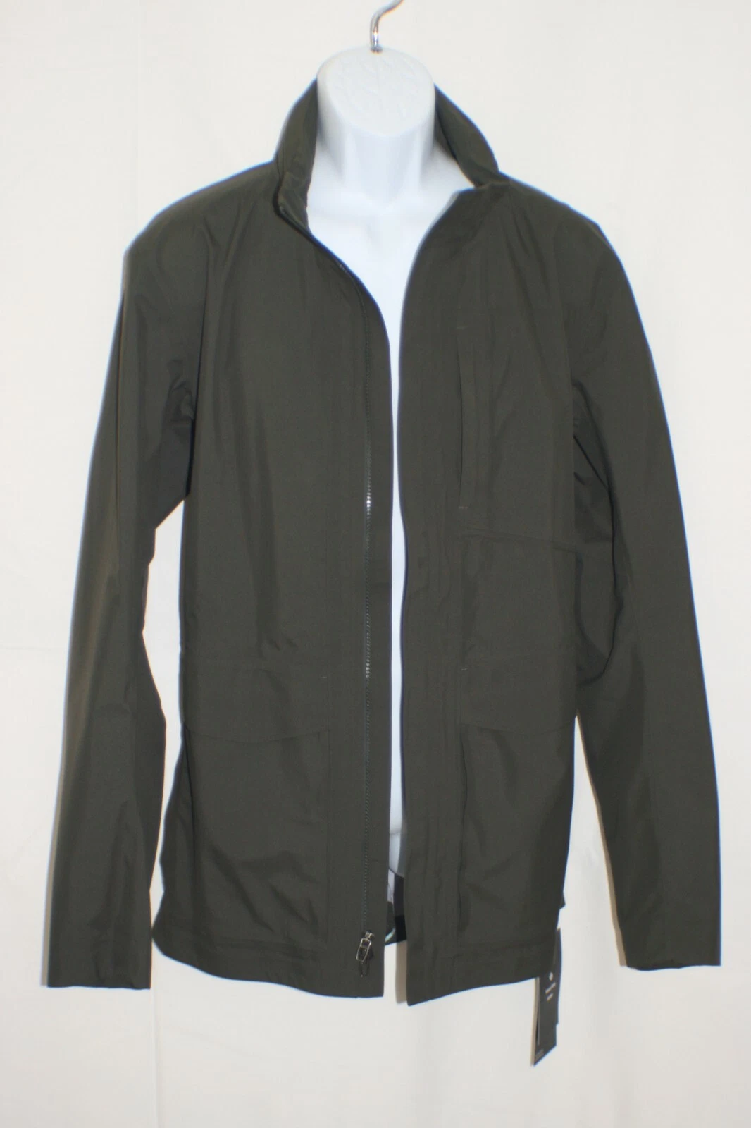 Lululemon Mens XL Dark Olive Green Storm Field Jacket Waterproof Seam-Sealed NEW