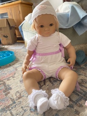 Annette Himstedt Baby Kati mit Originalkleidung