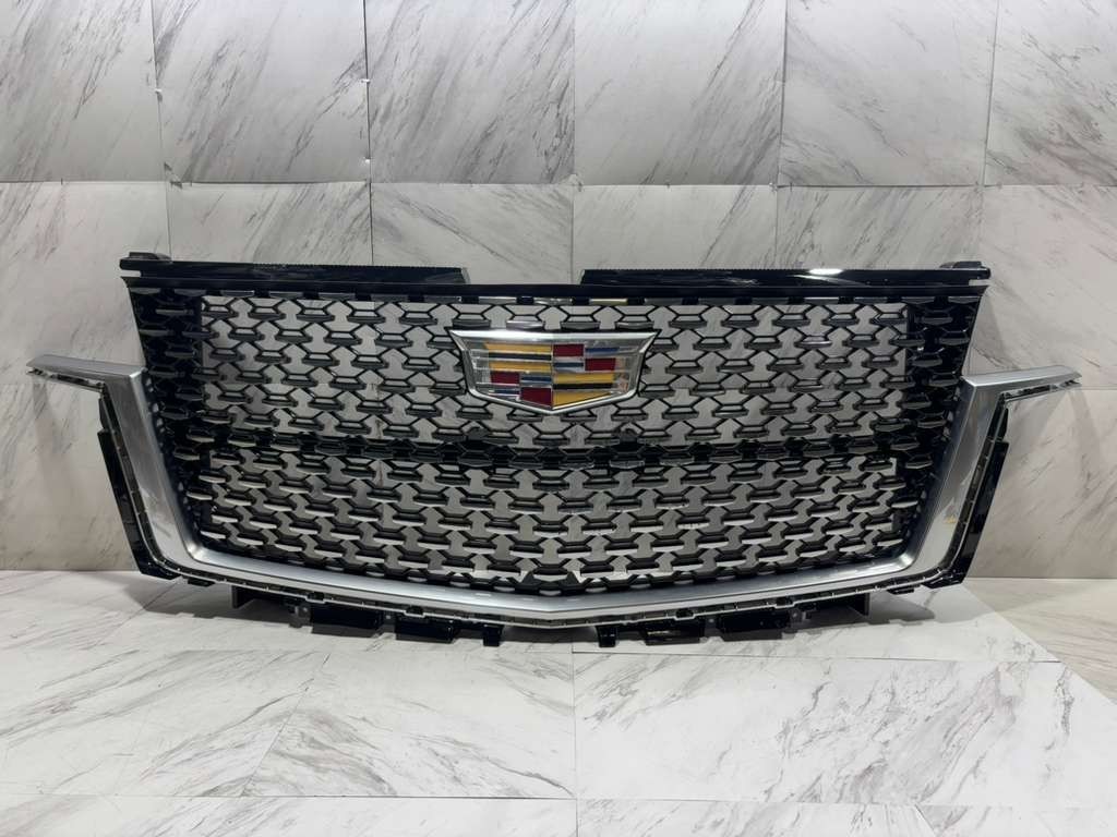 2022 2024 CADILLAC ESCALADE GRILLE ASSEMBLY OEM FRONT CENTER