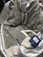 Champion Authenticwear Hoodie Gray Green Cheetah Print SZ Medium Long Sleeve