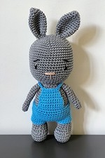 Coniglio bambola uncinetto amigurumi fatto a mano regalo Pasqua 