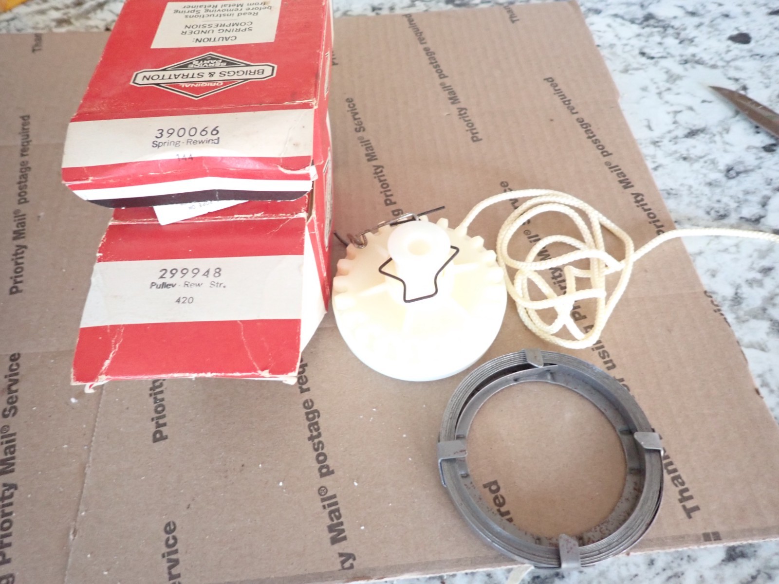 Spring Cips 1EA Genuine Briggs 299948 Starter Pulley, Rope, clip & 390066 Rewind ...
