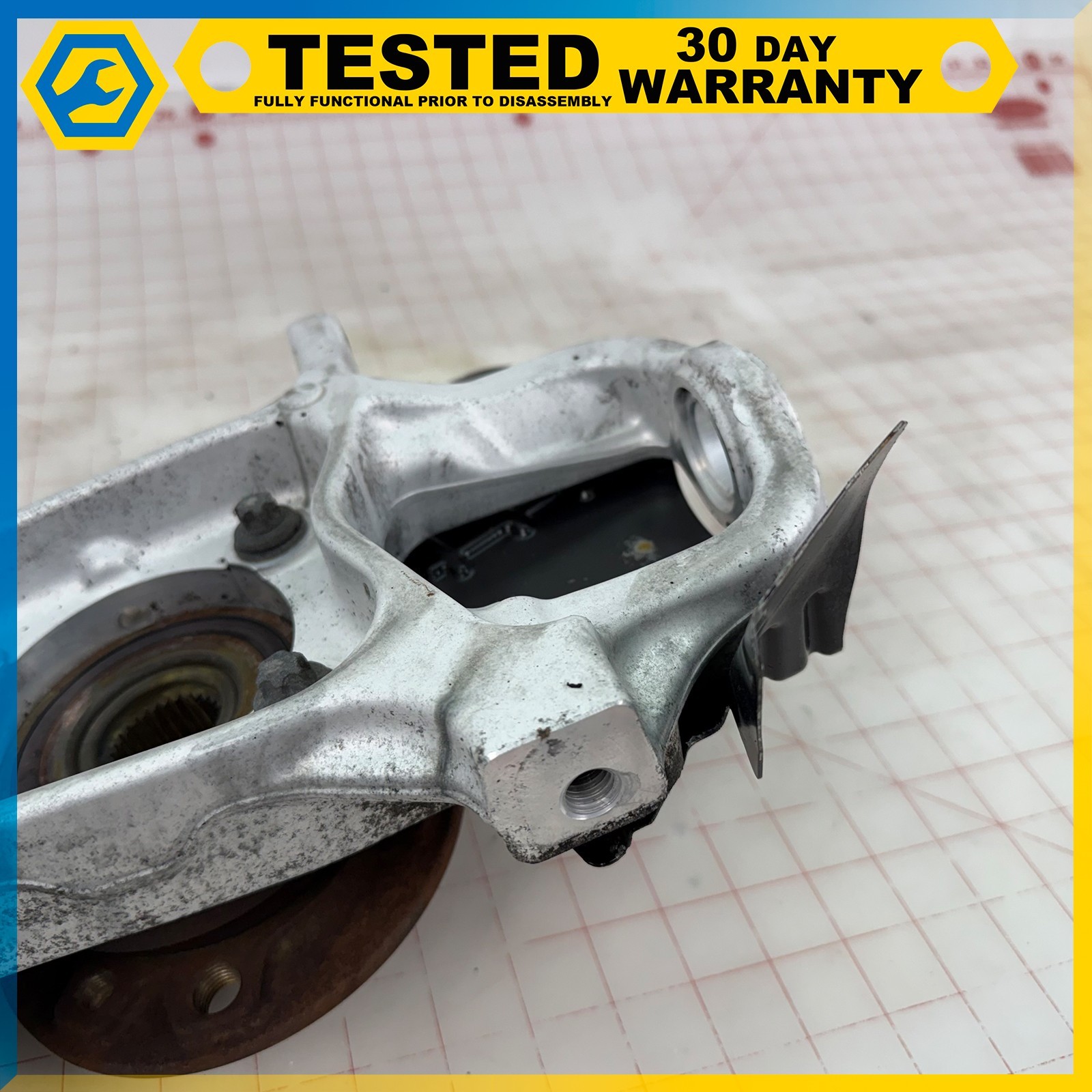 14-24 MASERATI GHIBLI FRONT RIGHT PASSENGER SIDE SPINDLE KNUCKLE HUB BEARING OEM