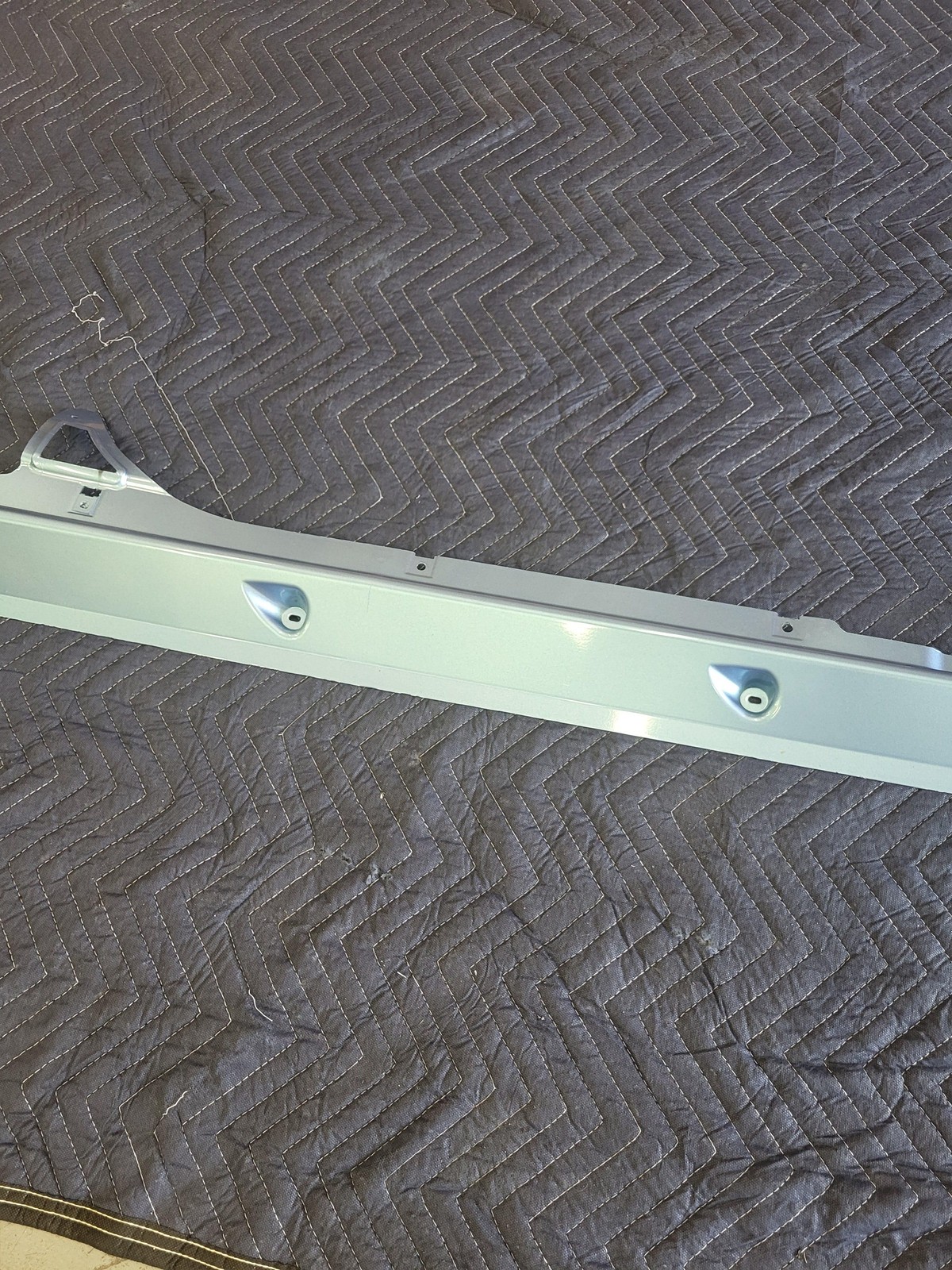 2016-2020 Bentley Bentayga Left Driver Rocker Panel Skirt Molding 36A-825-211