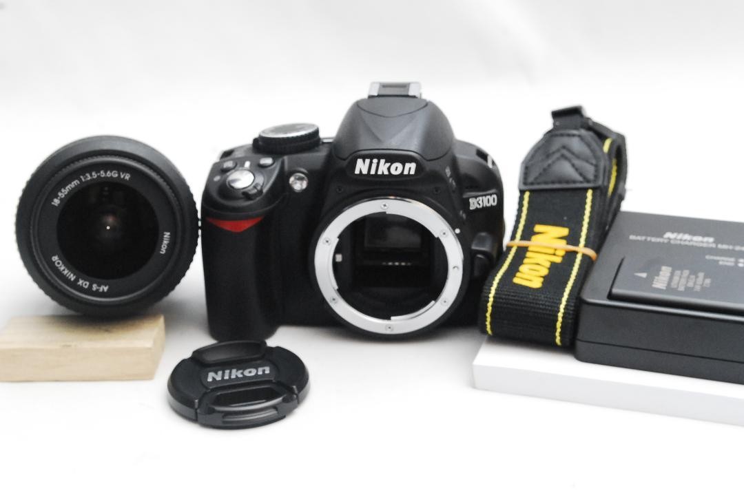 Nikon D3100/AF DX NIKKOR 18-55mm 良品 Amazon.com : Nikon D3100 Digital SLR Camera with 18-55mm f