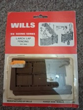 WILLS SS44 Larch Lap Fencing OO Gauge