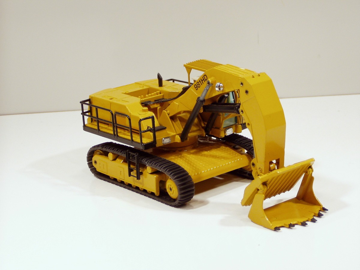 Raupenbagger Liebherr 961 mit Hochlöffel, Modell Gescha, 1:50