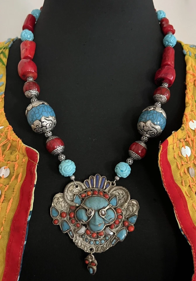 Старинный гималайский тибетский непальский бирюза и коралл амулет Катманду ожерелье. - Изображение 2 из 4
