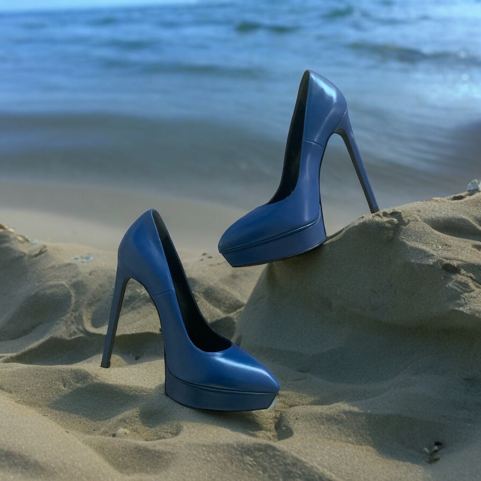 Tacchi a pompa in pelle Saint Laurent Janis Bleu Majorelle taglia 37 $795