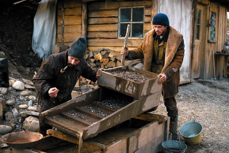 Klondike - Die komplette Serie (2 Blu-rays) Richard Madden, Tim Roth FSK16 (NEU) - Bild 4 von 4