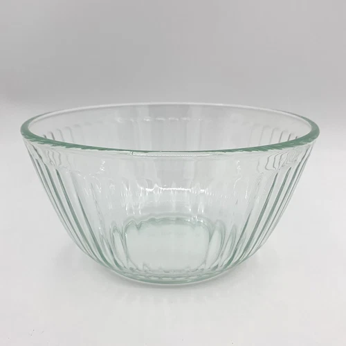 Vintage PYREX 7402-S Clear Ribbed 6 CUP Mixing Bowl USA 7” Diameter