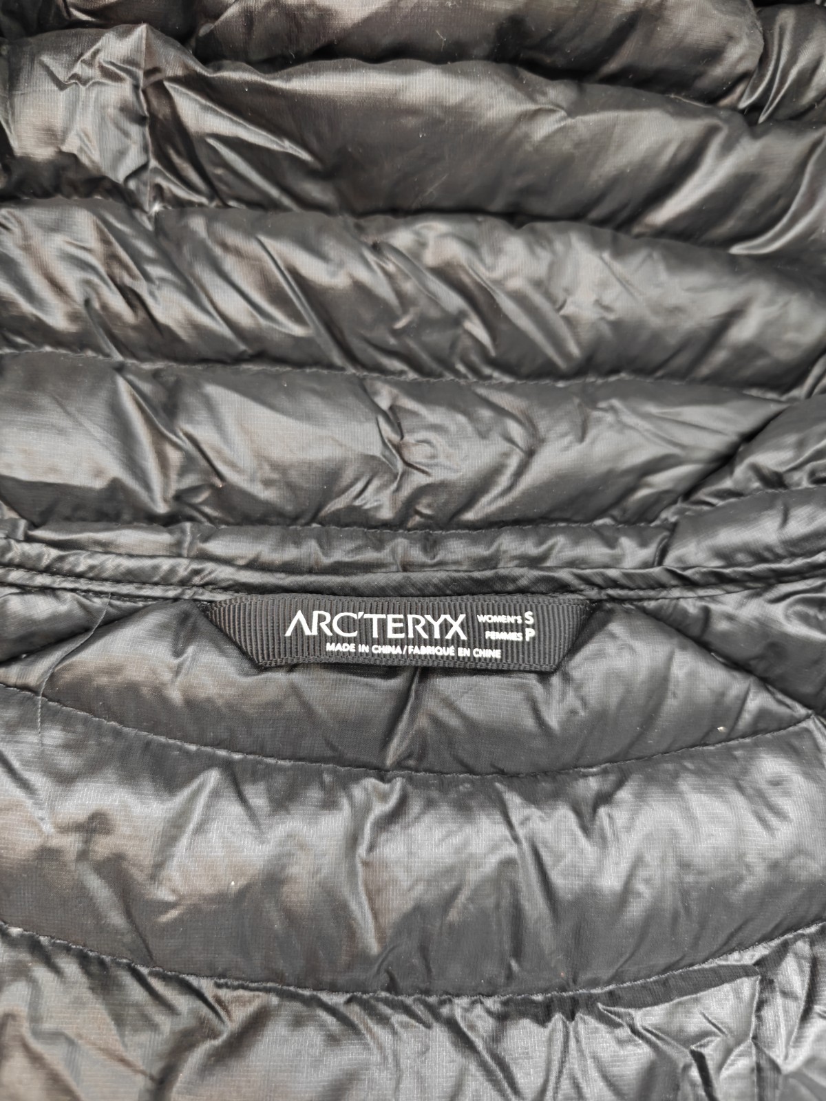 ARC'TERYX Arc’teryx Nuri Cappotto Donna S Piumino d’Oca con Cappuccio Giubbotto imbottito Nero