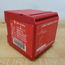 Allen Bradley 440R-ZBR520AZ1 Series A Guard Master Safety Relay - USED