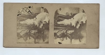 Kind schläft oder Post Mortem 4. November 1861 Nottingham Stereoview