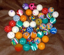  45 BOUNCY BALLS SUPER BALLS VINTAGE TOYS MIXED LOT ASSORTED COLORS 1" SIZE