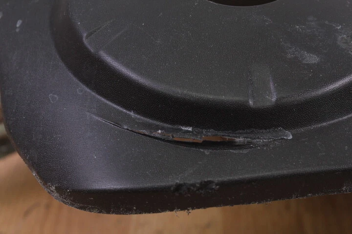 Protector de cubierta de cinturón de embrague Ski-Doo Summit 600 2005 Foto 3 de 4