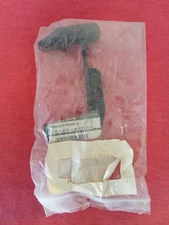 2007-12 Nissan Sentra Genuine OEM Fender Bracket LH 75189-ET030 / 75189ET030