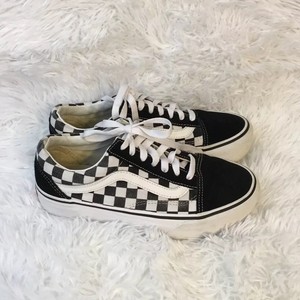 old school black and white vans