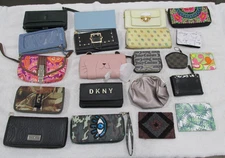 Assorted Lot of 21 Wallets Coin Purse's-D & B-Juicy-DKNY-Carrken-Chaps-Reiko
