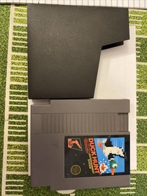 Duck Hunt EARLY 5 Screw variant - Nintendo NES (1985)