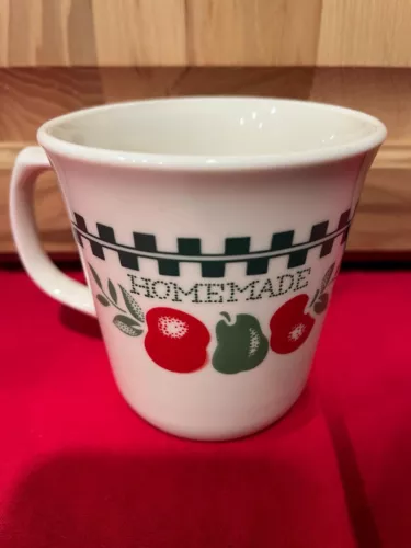 Corelle Corning Farm Fresh Coffee/Tea Mug Red Apples & Green ~Perfect !