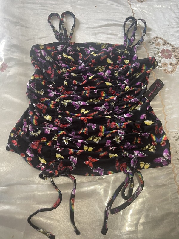 NWT junior top size 1 very soft stretch