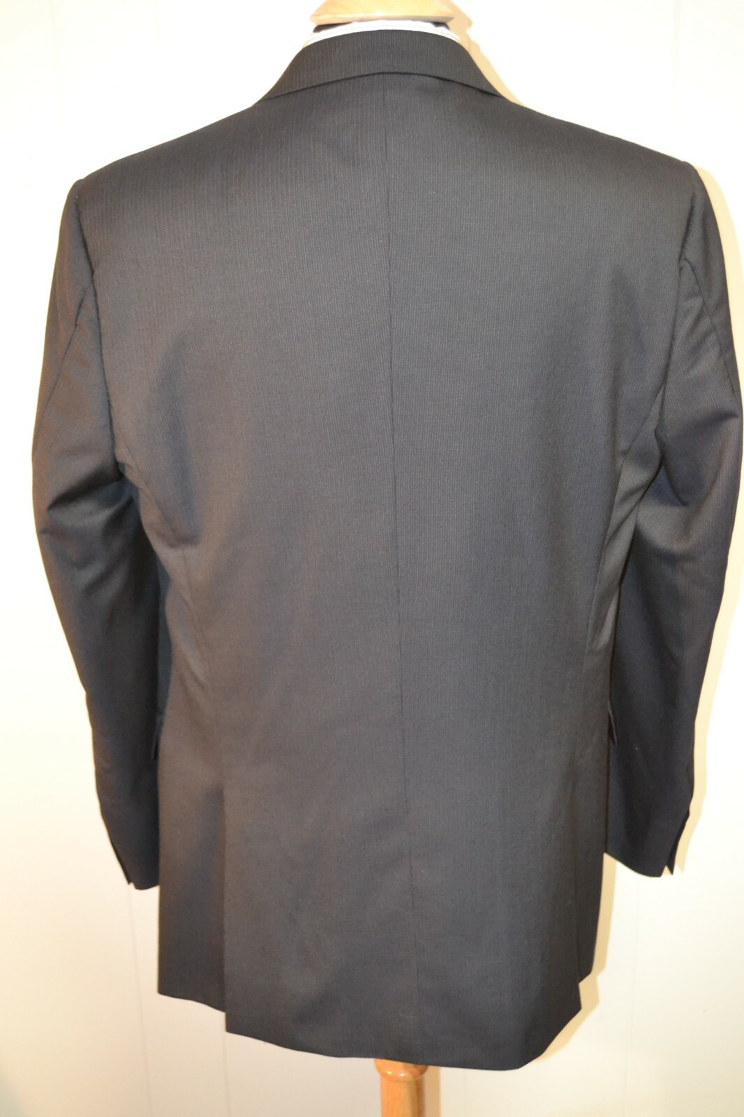 Burberry London Men's Navy Blue 2 Front Button Sports Coat Sz 44L thumbnail 4