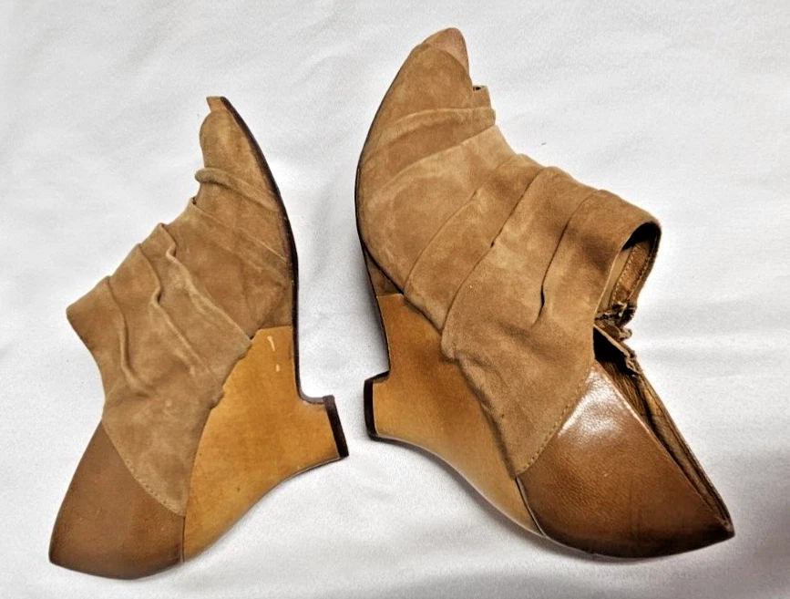 Naya GENESIS Suede Leather Peep Toe Bootie Zip Up Bamboo Heels Size 9W - Image 4 of 4