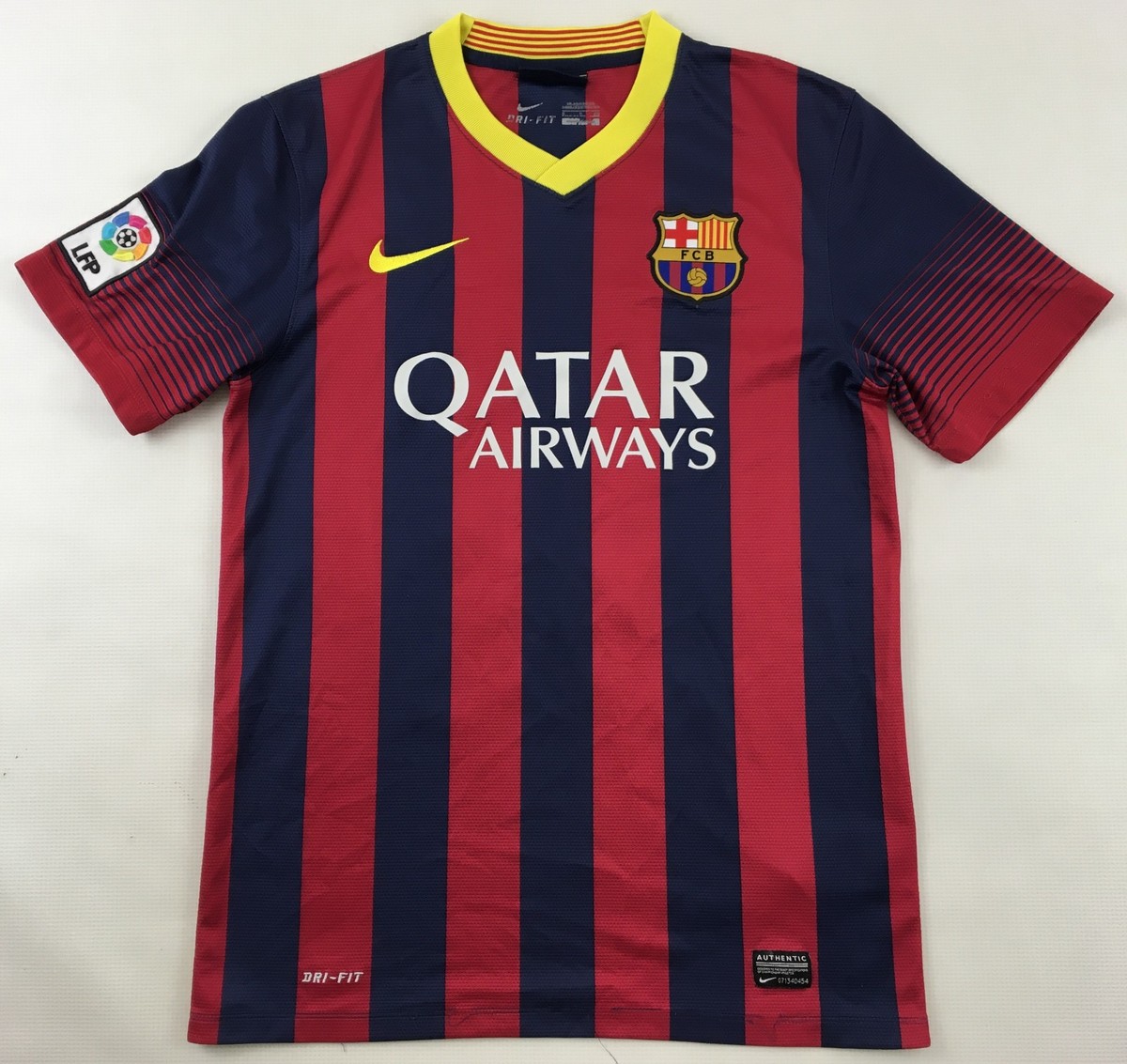 FC Barcelona NEYMAR JR 11番ジャージ 13-14 FC Barcelona NEYMAR JR 11番ジャージ 13-14 Barcelona 13/14 • Home