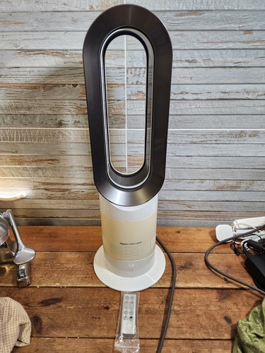 Dyson AM09 Jet Focus Hot + Cool Fan Heater Bladeless - With Remote