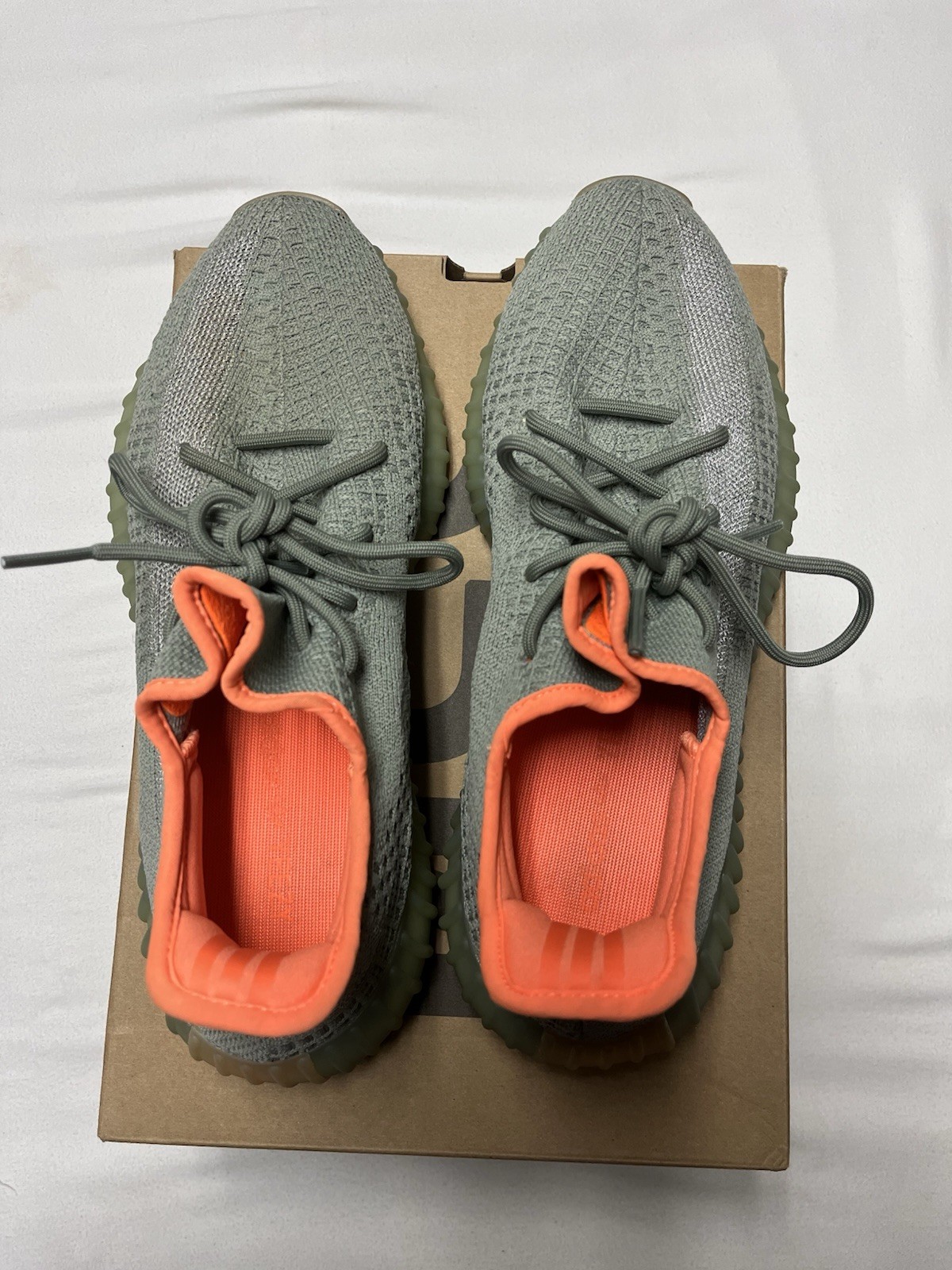Adidas Yeezy Boost 350 V2 Desert Sage Men Size 10.5 Pre-owned With Box FX9035 thumbnail 5