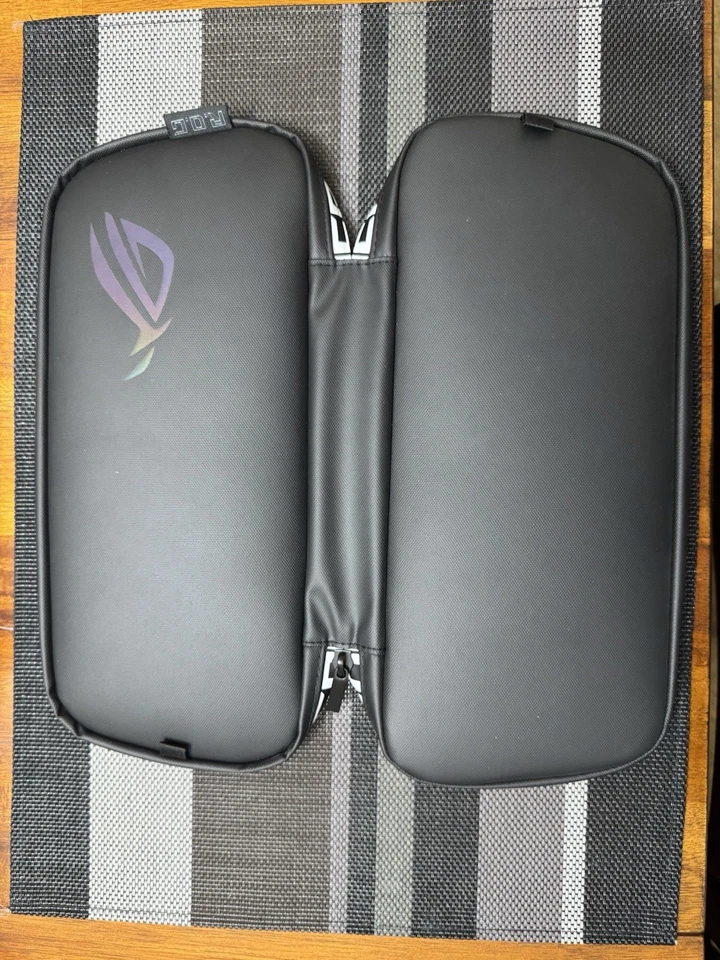 ASUS ROG ALLY Z1 Extreme 512 GB SSD With extras. - Image 4 of 4