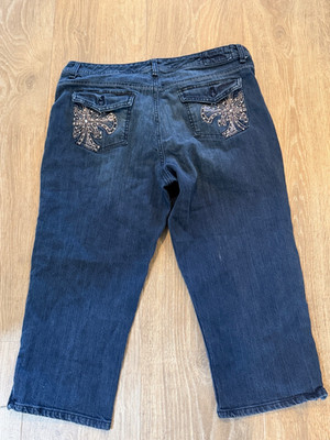 Code Bleu 16w Capri/ankle Jean Embellished pockets