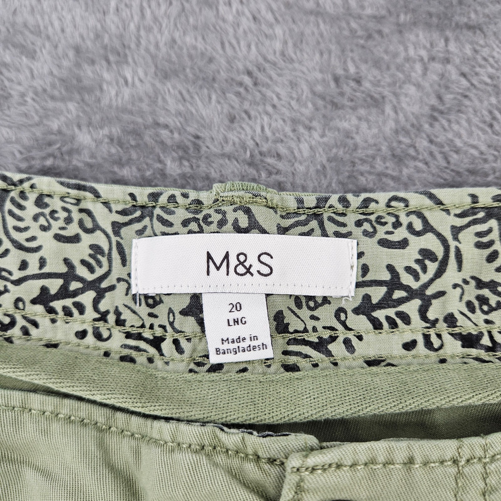 M&S Sage Green Cargo Cropped Trousers Cotton Stretch UK 20 Long image 7