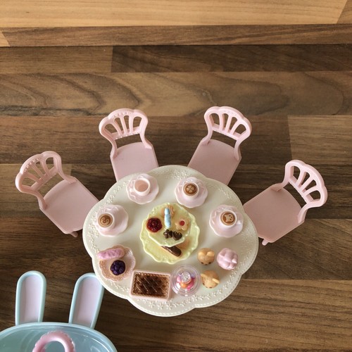 Sylvanian Families Flora Kaninchenfamilie + Immergrünmilch Kaninchen Drillinge + Futter - Bild 16 von 24